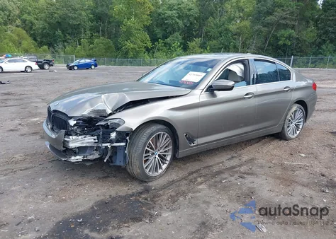 2018 BMW 540I из США, поврежденный, VIN WBAJE5C54JG918141